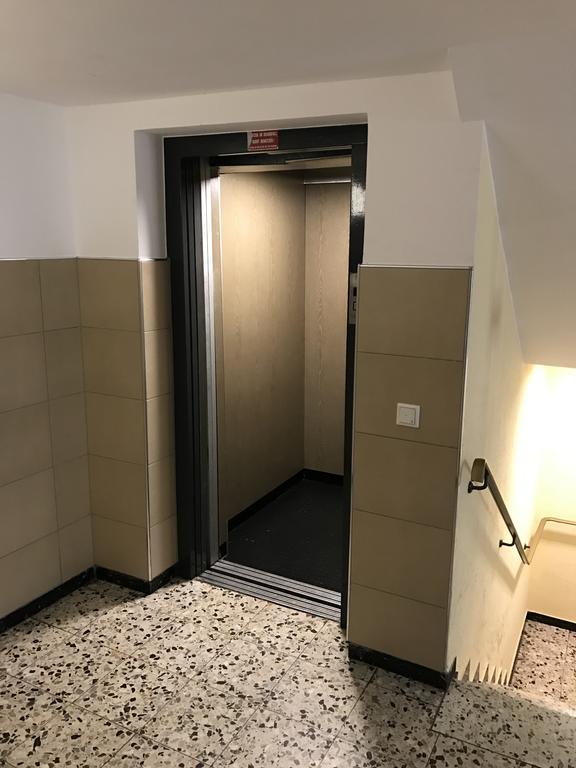 Tmj Apartment 1 Düsseldorf Eksteriør billede